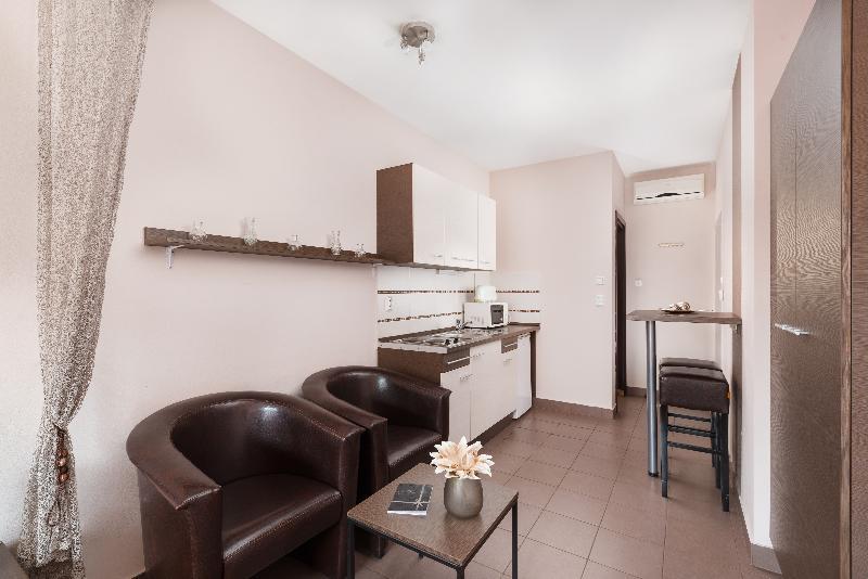 Florin Aparthotel